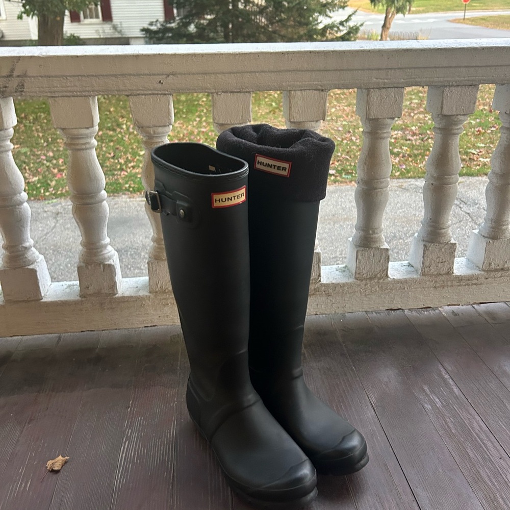 Hunter Black Classic Rain Boots